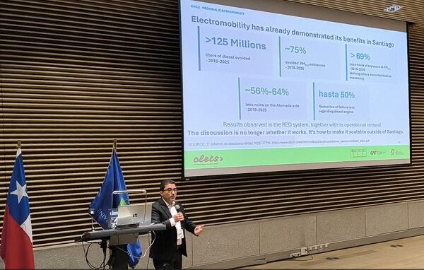 Aliosha presentando 600x382